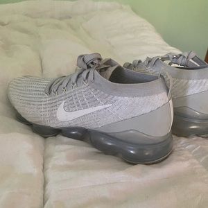 Women’s Nike vapor max-flyknit